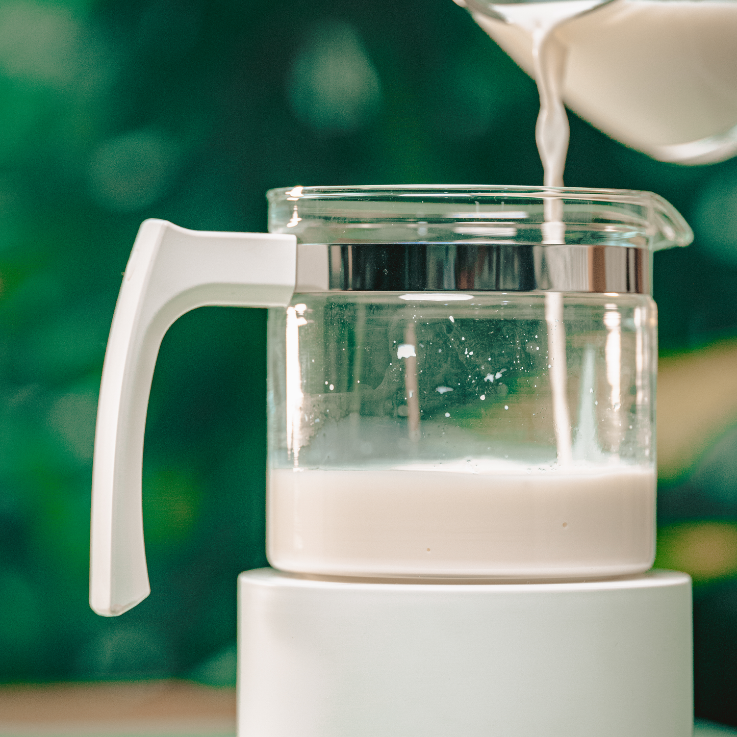 AUTOMATIC HOT/COLD MILK FROTHER (DETACHABLE GLASS)